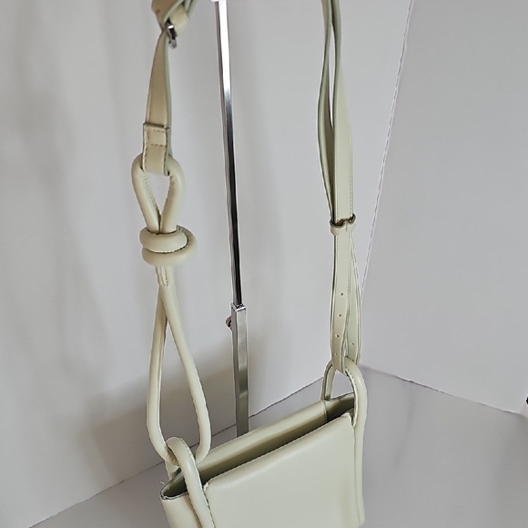 A New Day Light Green Crossbody Bag - Picture 3 of 9